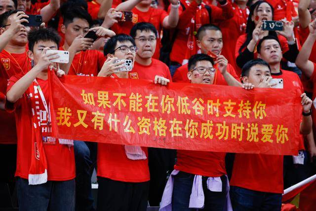 新鲜血液！马卡：比西武已加入球队训练，他能丰富巴萨进攻选择